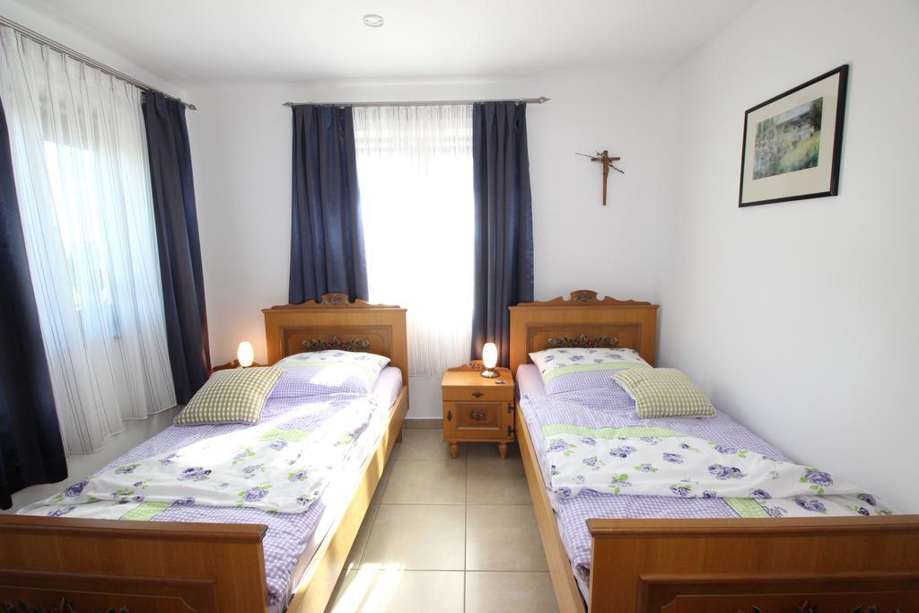 Gästehaus Dürnberg Pastetten Zimmer foto