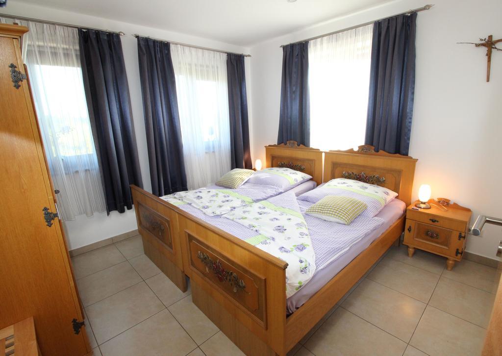 Gästehaus Dürnberg Pastetten Zimmer foto